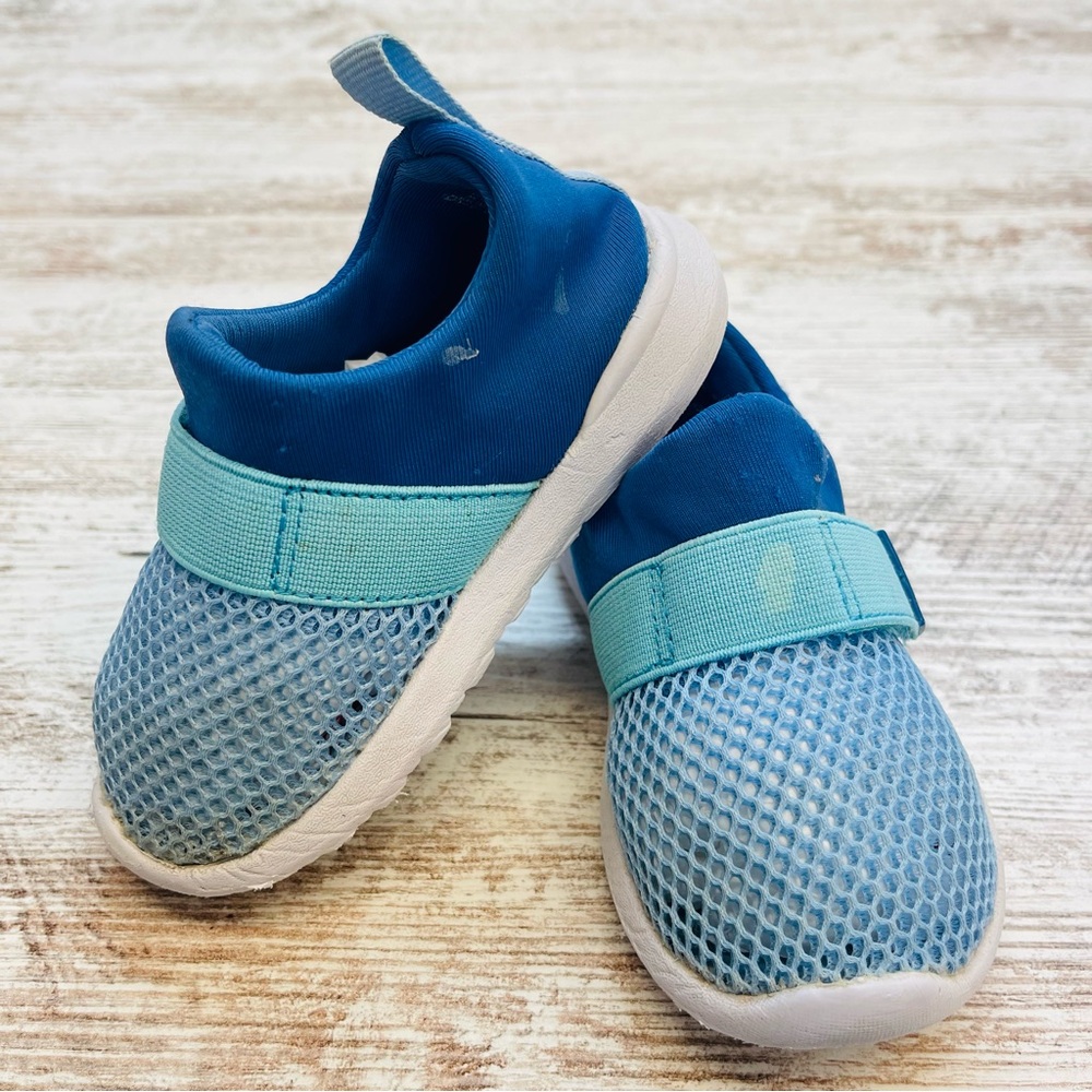 Cat & Jack Size 6 Kids Blue Water Mesh Slip-On Shoes Soft Summer Canvas